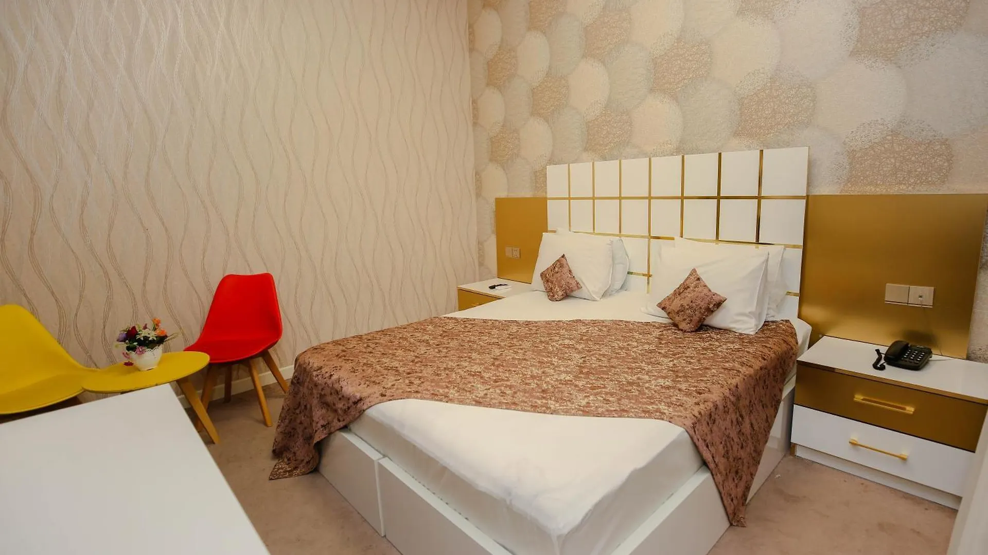 Dionis Coffee Shop Hotel Baku 4*,